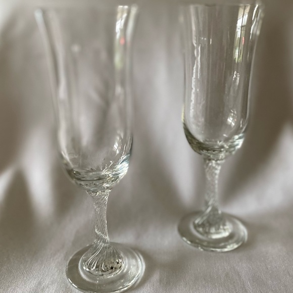 Chambord Liqueur Royale de France Elegant Crystal Champagne Glass Gorgeous Read - Picture 6 of 9
